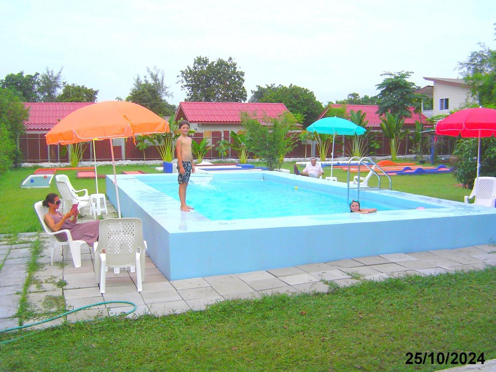 Mini-Golf **** & Resort Ubon Ratchathani Eksteriør bilde