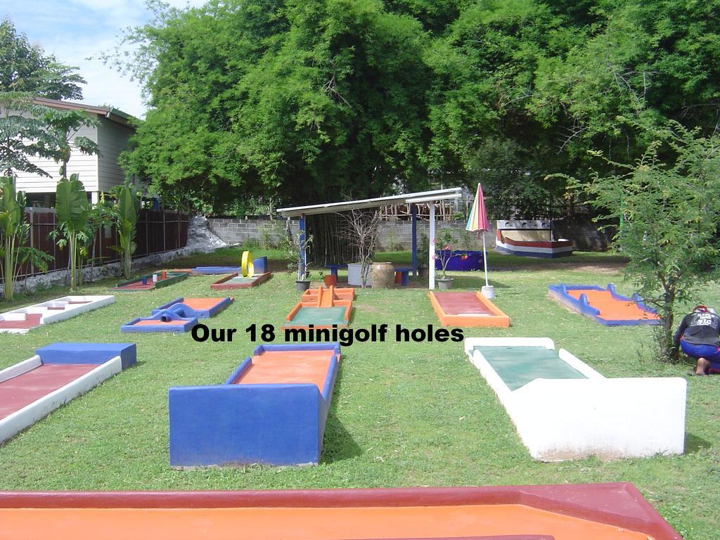 Mini-Golf **** & Resort Ubon Ratchathani Eksteriør bilde